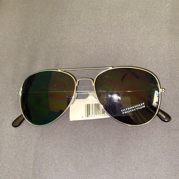 Sunglasses - Picture 3 of 3